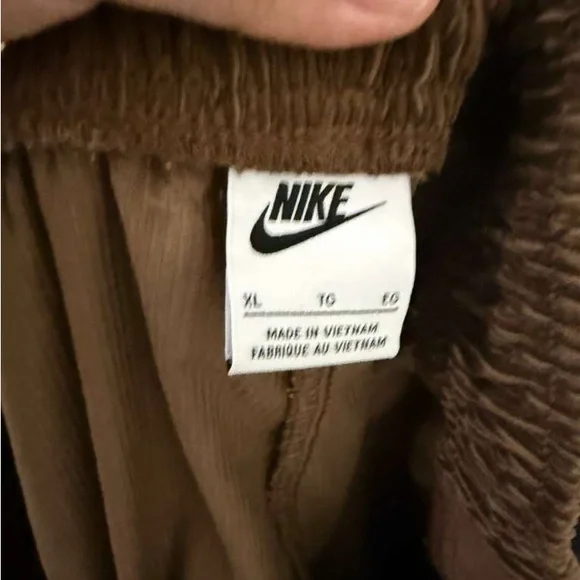Nike Women's Chocolate Brown Joggers - Picture 6 of 6